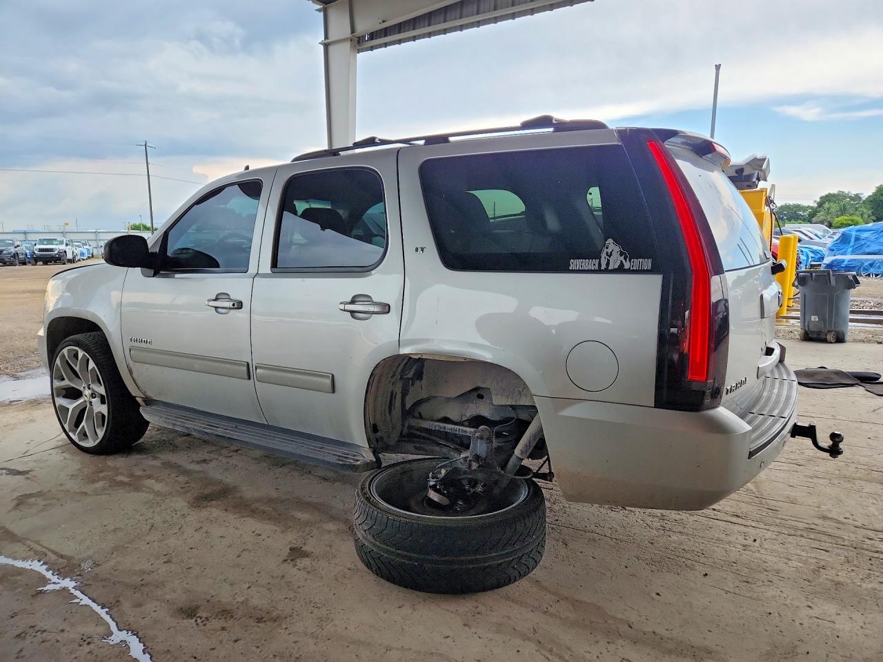 1GNSCBE01ER215109 · 2014 CHEVROLET TAHOE · 2/13