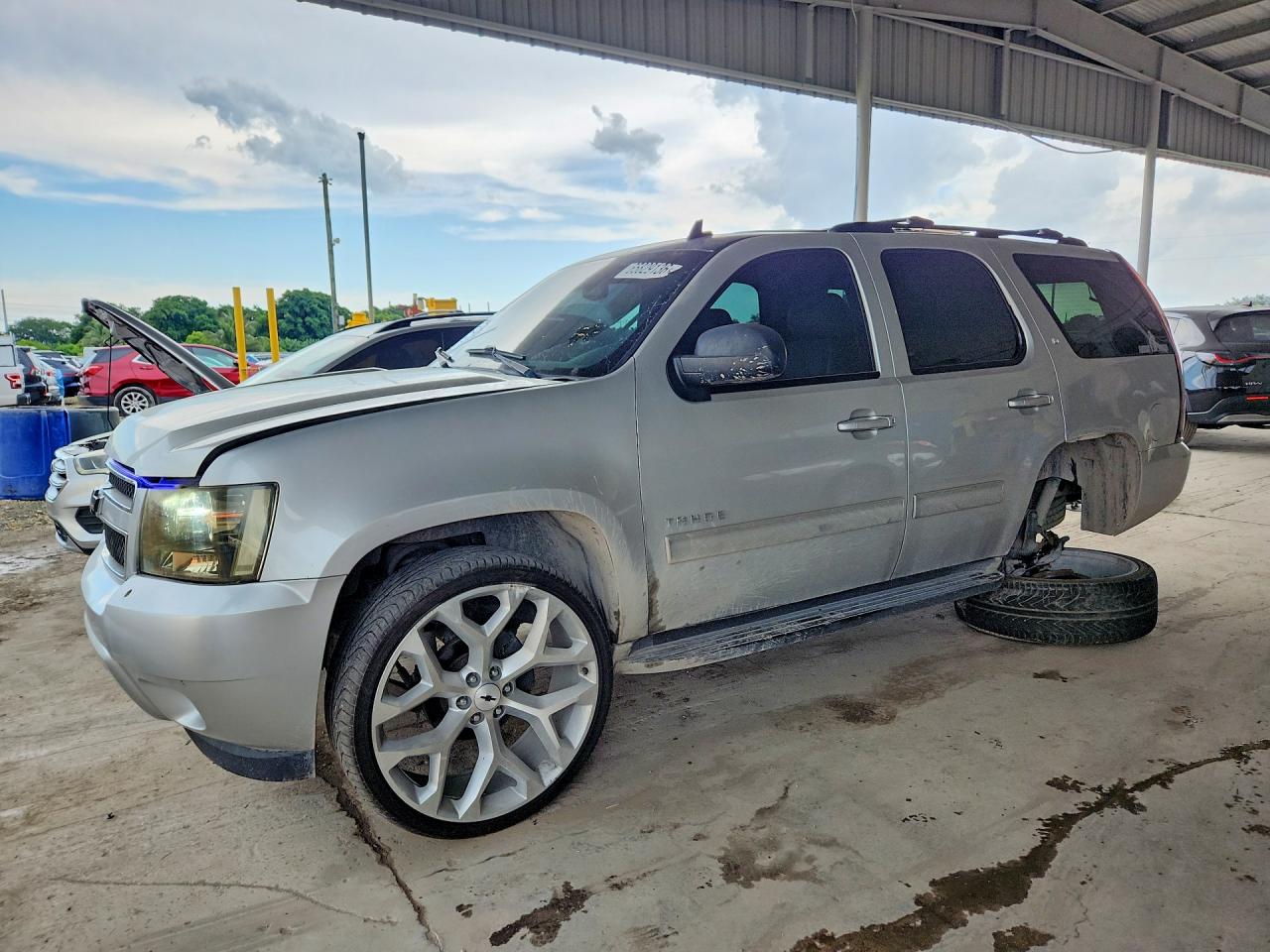 1GNSCBE01ER215109 · 2014 CHEVROLET TAHOE