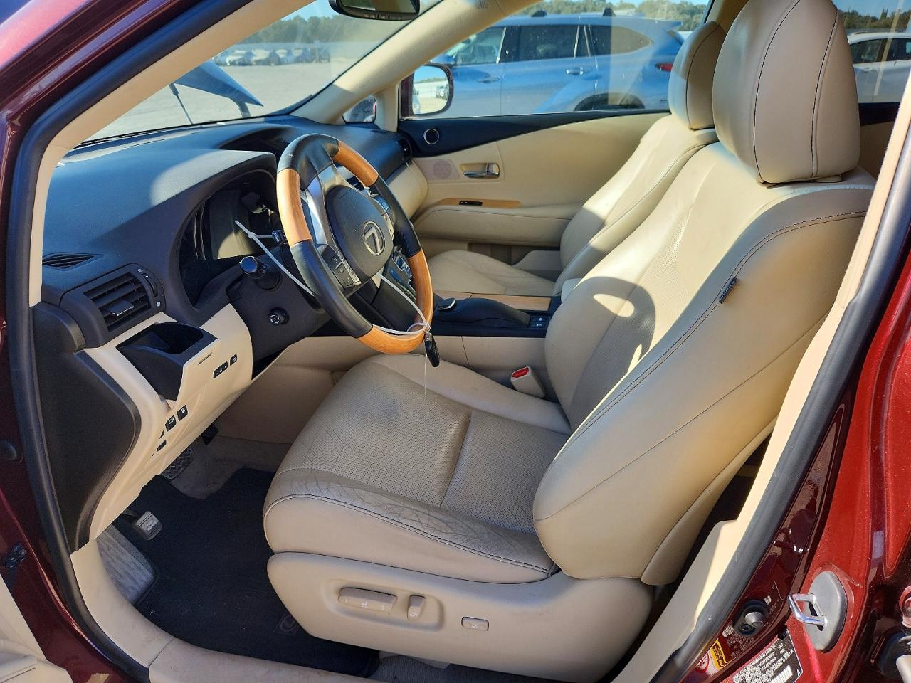 2T2BC1BA7FC007811 · 2015 LEXUS RX · 7/12