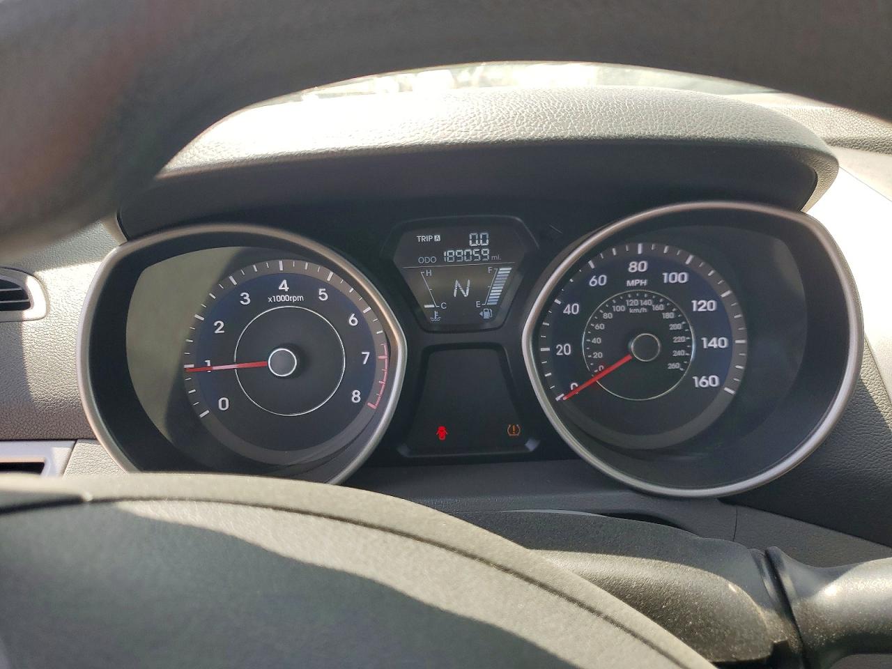 5NPDH4AE9BH022368 · 2011 HYUNDAI ELANTRA · 9/12
