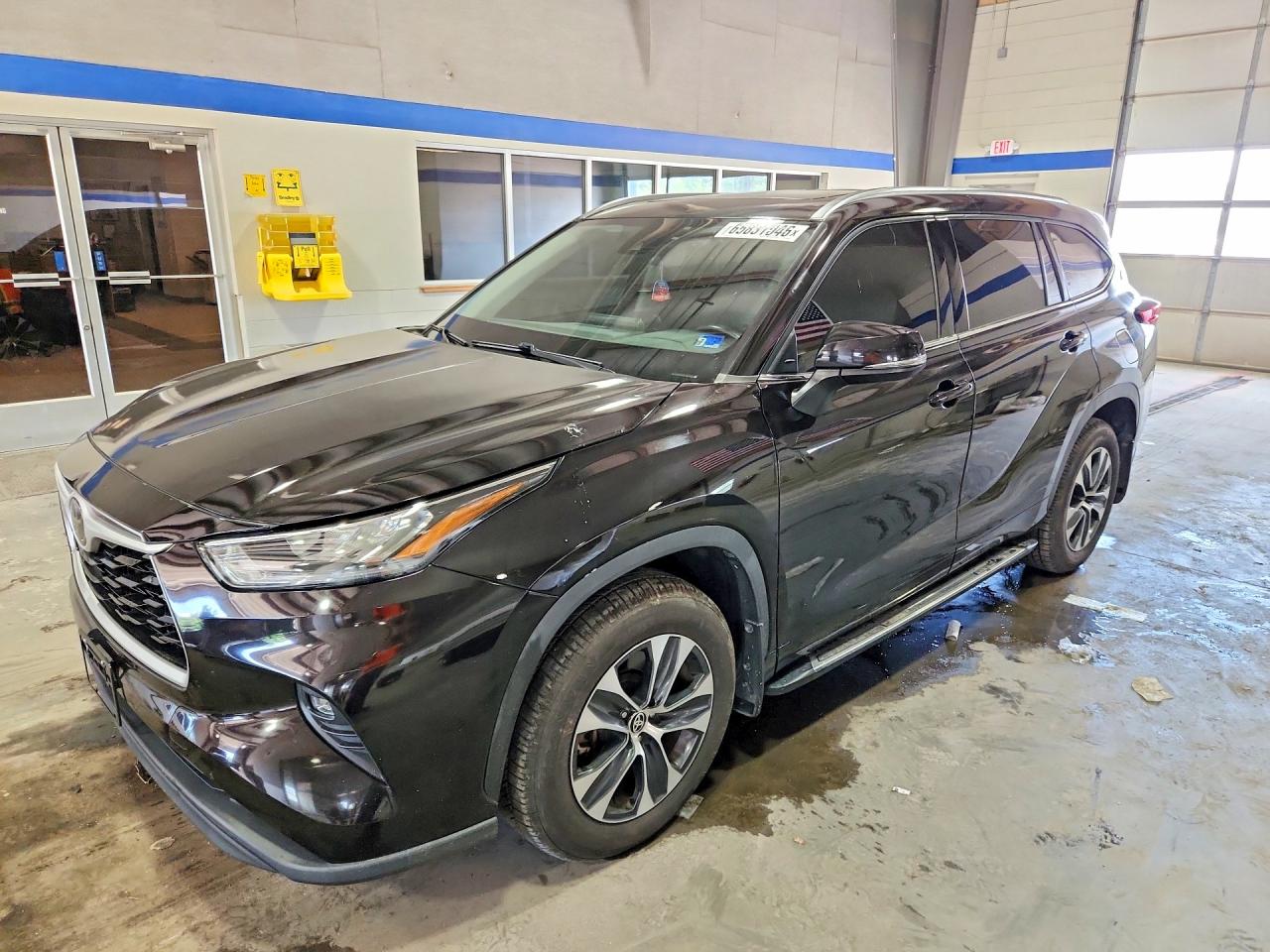 5TDGZRBHXLS046755 · 2020 TOYOTA HIGHLANDER