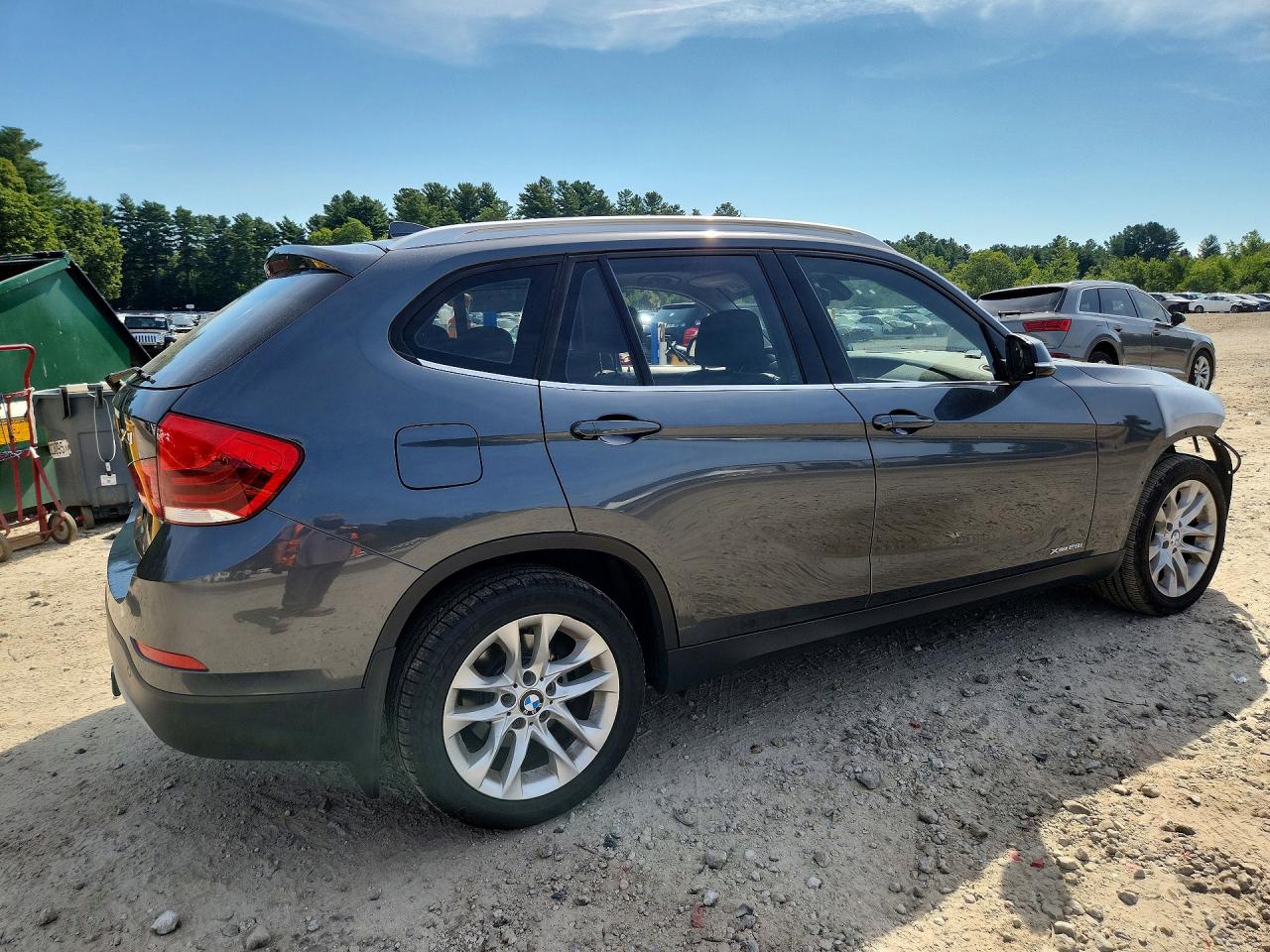 WBAVL1C54FVY39183 · 2015 BMW X1 · 3/14