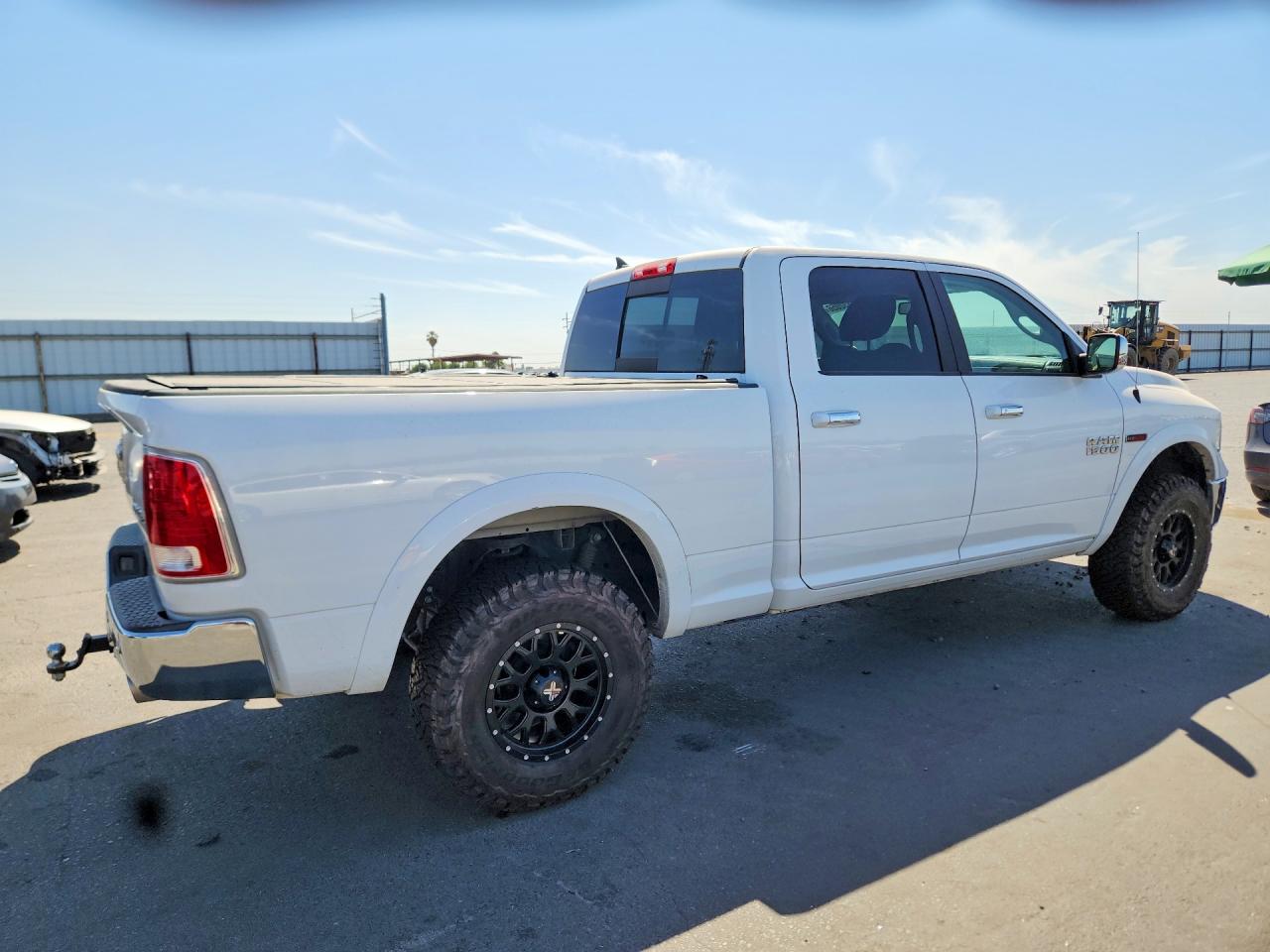 1C6RR7VM5JS333275 · 2018 RAM 1500 · 3/12
