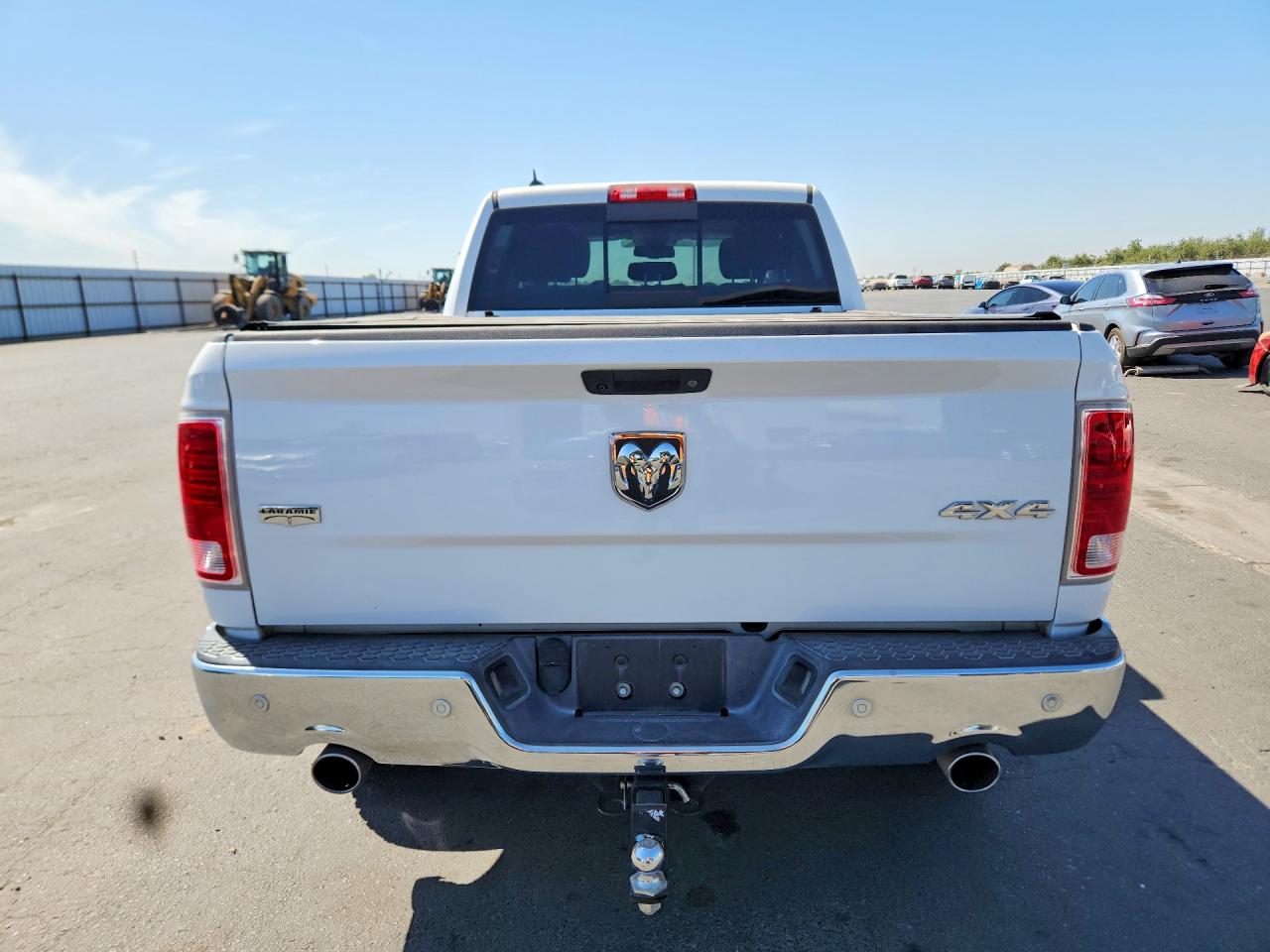 1C6RR7VM5JS333275 · 2018 RAM 1500 · 6/12