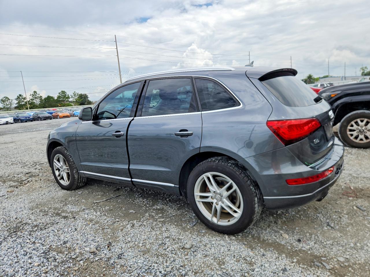WA1L2AFP4GA019554 · 2016 AUDI Q5 · 2/13