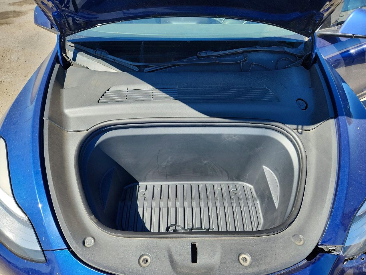 5YJYGDEE7MF097201 · 2021 TESLA MODEL Y · 11/12