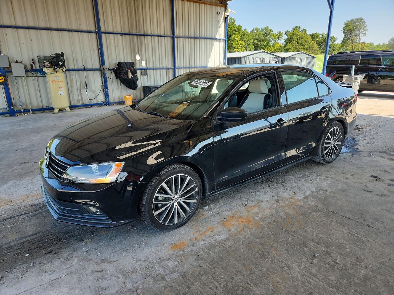 3VWD17AJ1FM204890 · 2015 VOLKSWAGEN JETTA