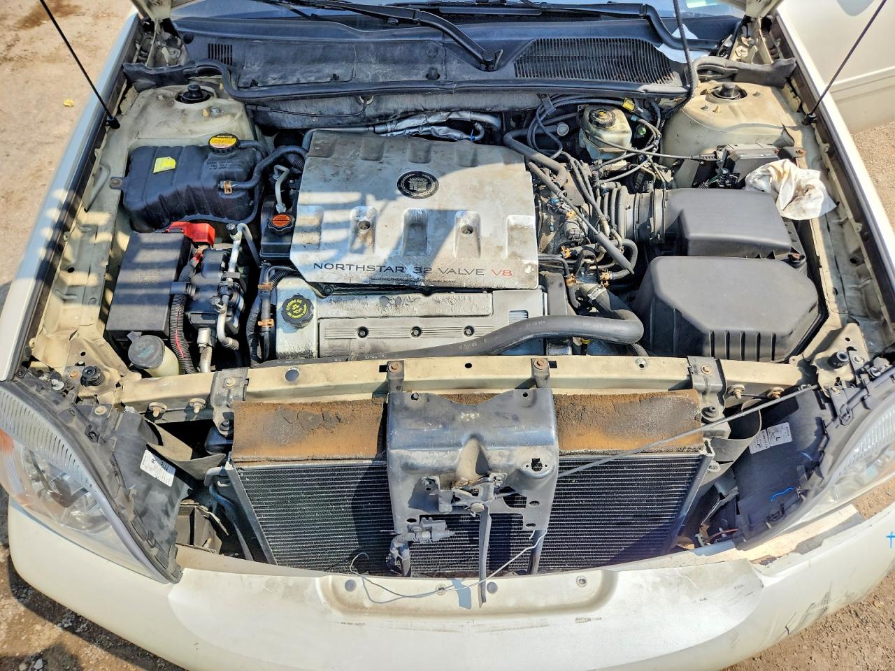 1G6KF5799YU197394 · 2000 CADILLAC DEVILLE · 11/12