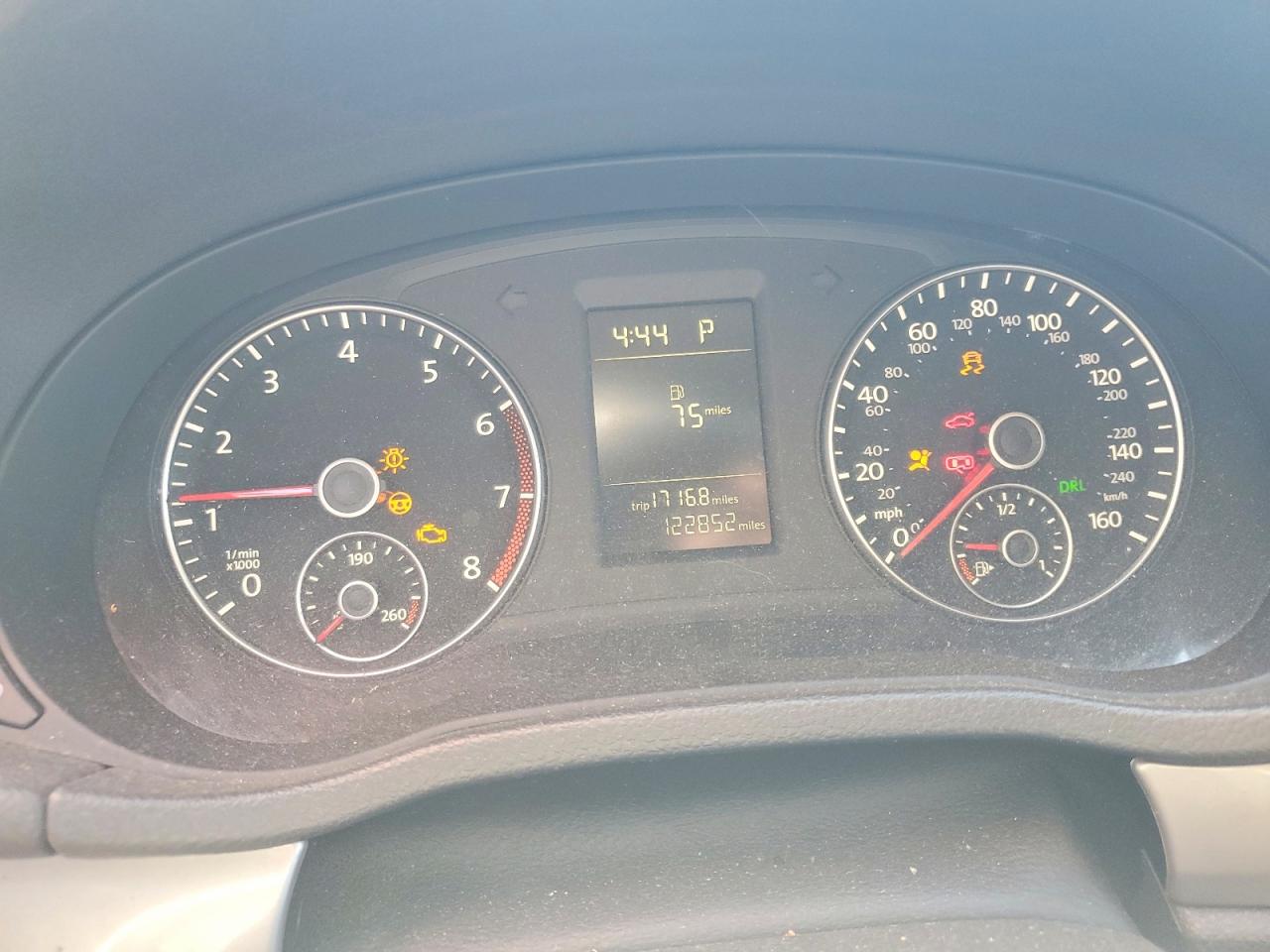 1VWAT7A34EC021403 · 2014 VOLKSWAGEN PASSAT · 9/12