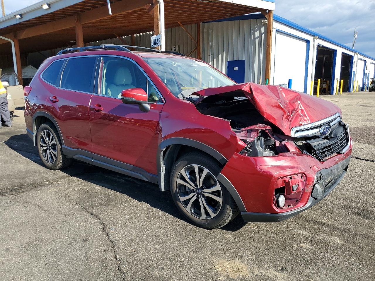 JF2SKAUC2KH443852 · 2019 SUBARU FORESTER · 4/12