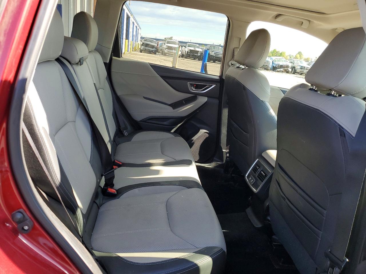 JF2SKAUC2KH443852 · 2019 SUBARU FORESTER · 10/12