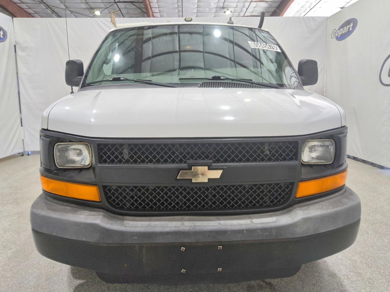 1GCWGAFF0G1226857 · 2016 CHEVROLET EXPRESS G2500 · 5/13