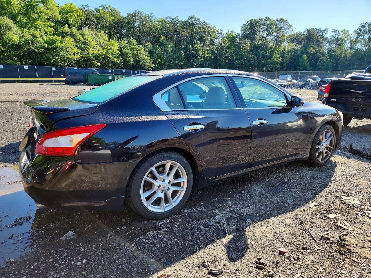 1N4AA5AP6BC841936 · 2011 NISSAN MAXIMA · 3/12