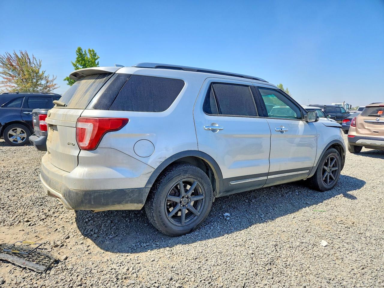 1FM5K8F89GGA46242 · 2016 FORD EXPLORER · 3/13