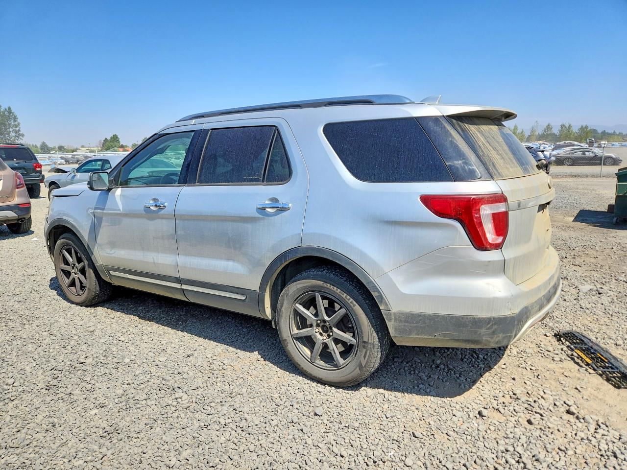 1FM5K8F89GGA46242 · 2016 FORD EXPLORER · 2/13