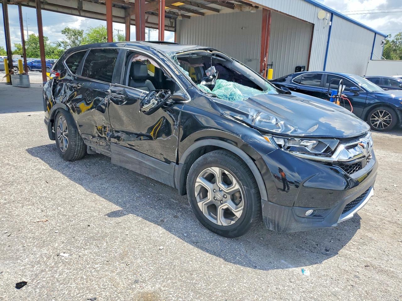 7FARW1H83HE045814 · 2017 HONDA CR-V · 4/13