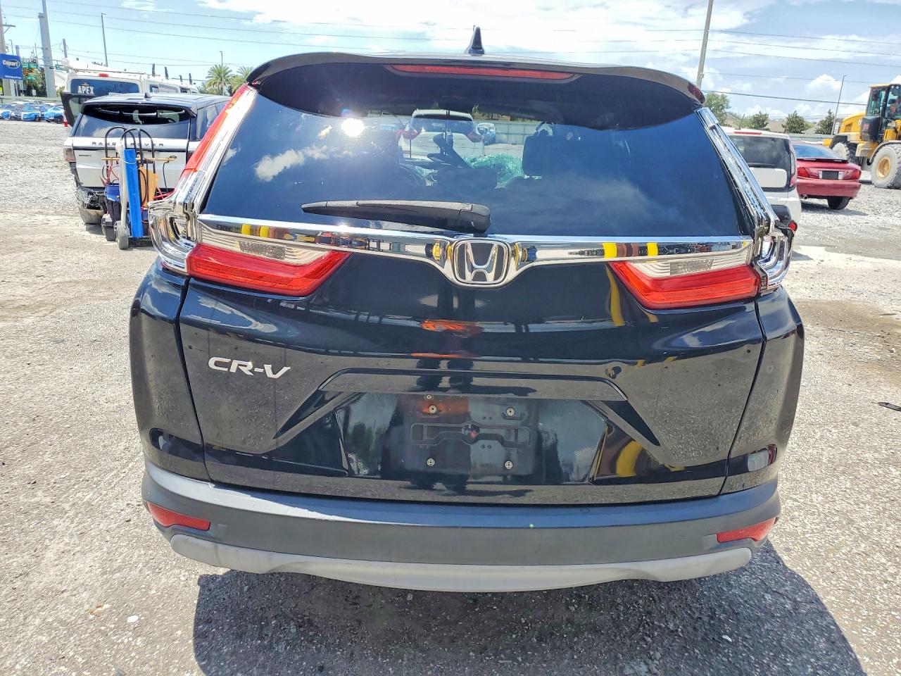 7FARW1H83HE045814 · 2017 HONDA CR-V · 6/13