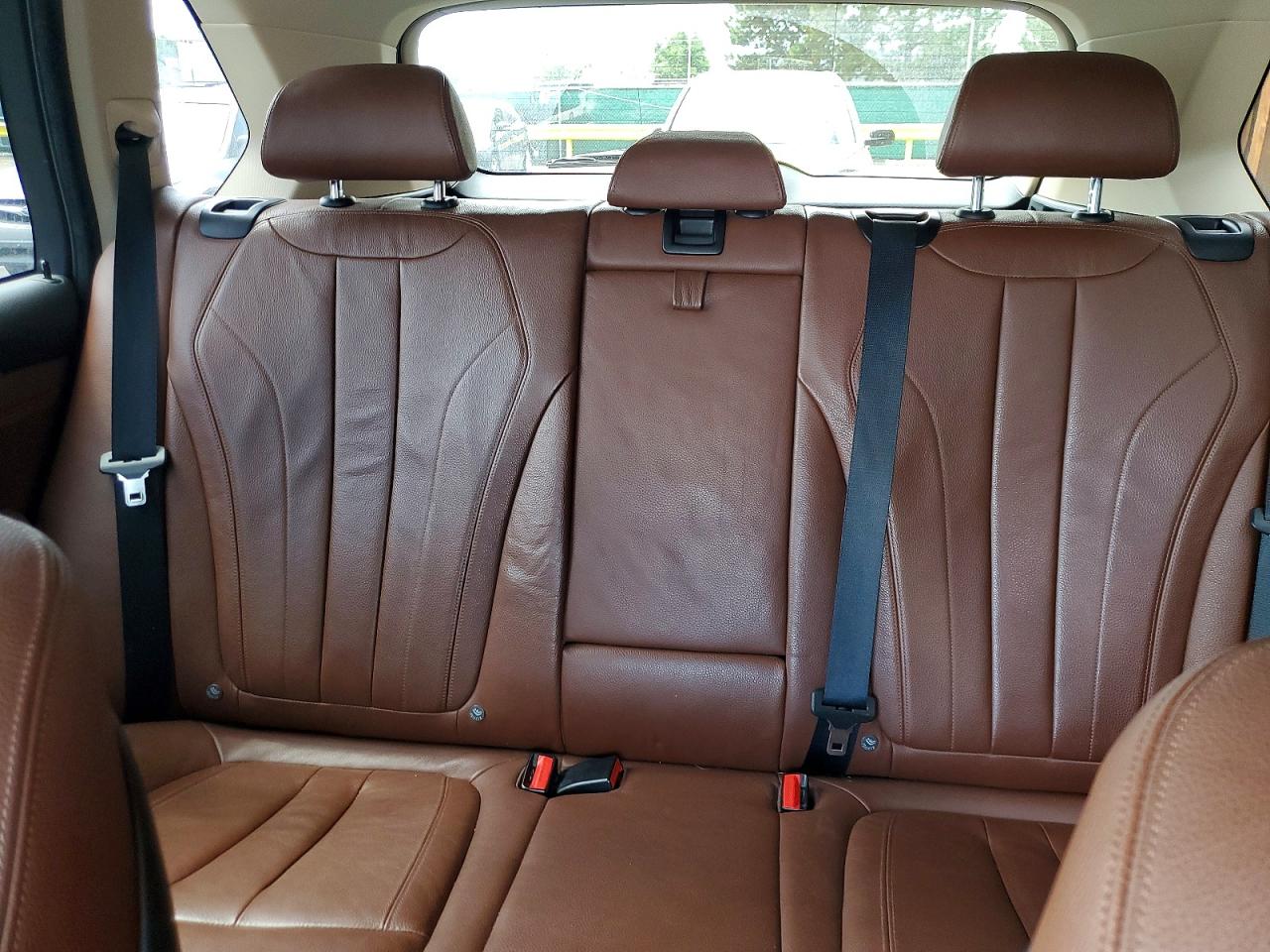 5UXKT0C59G0S77469 · 2016 BMW X5 · 10/13