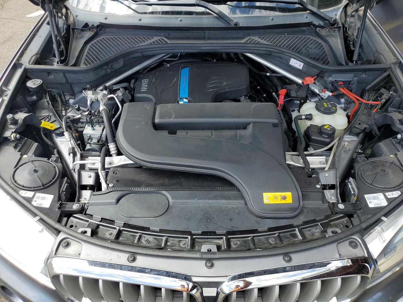 5UXKT0C59G0S77469 · 2016 BMW X5 · 12/13