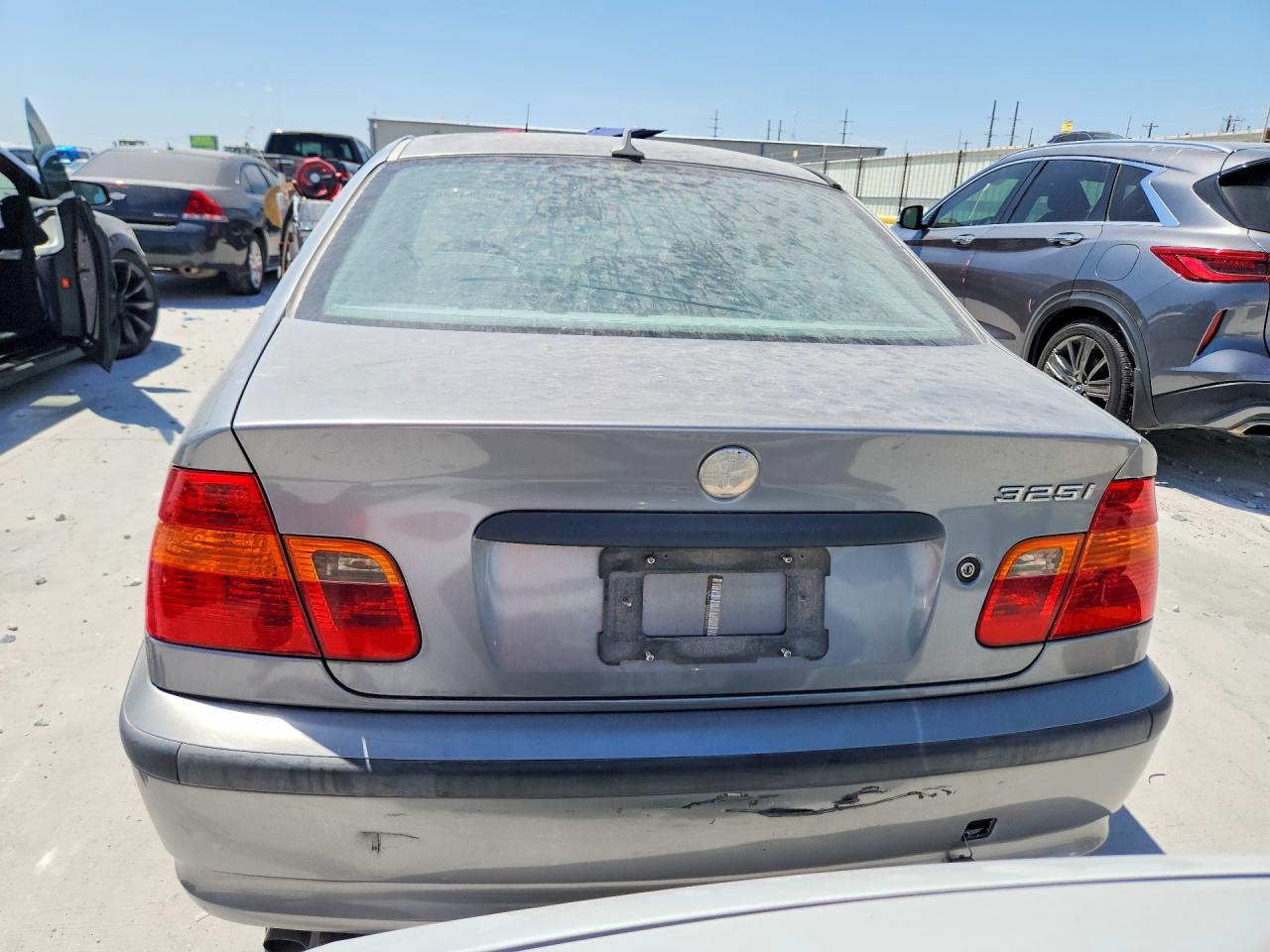 WBAEV33425KW20722 · 2005 BMW 325 · 6/13