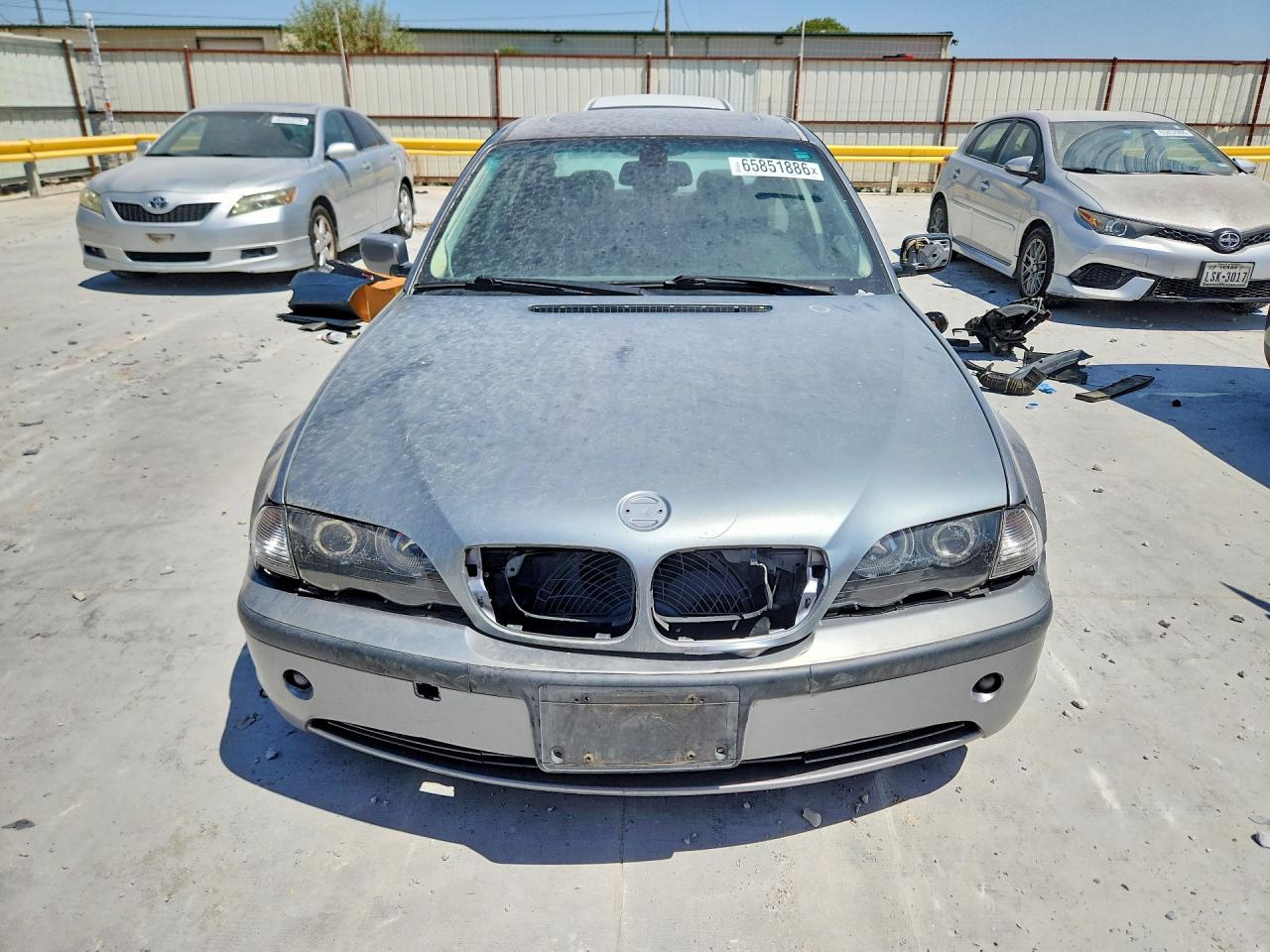 WBAEV33425KW20722 · 2005 BMW 325 · 5/13