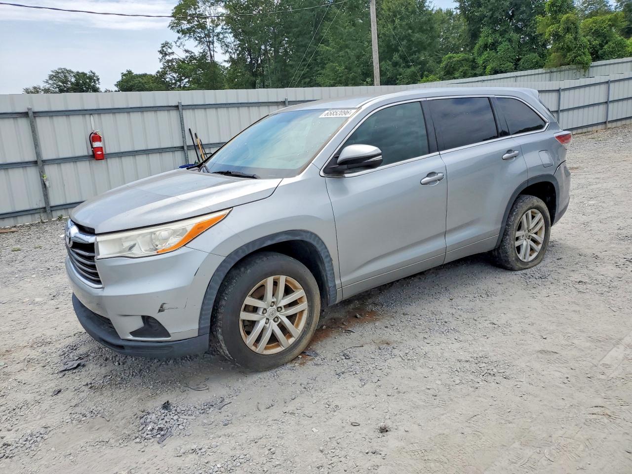 5TDZARFH6FS016246 · 2015 TOYOTA HIGHLANDER