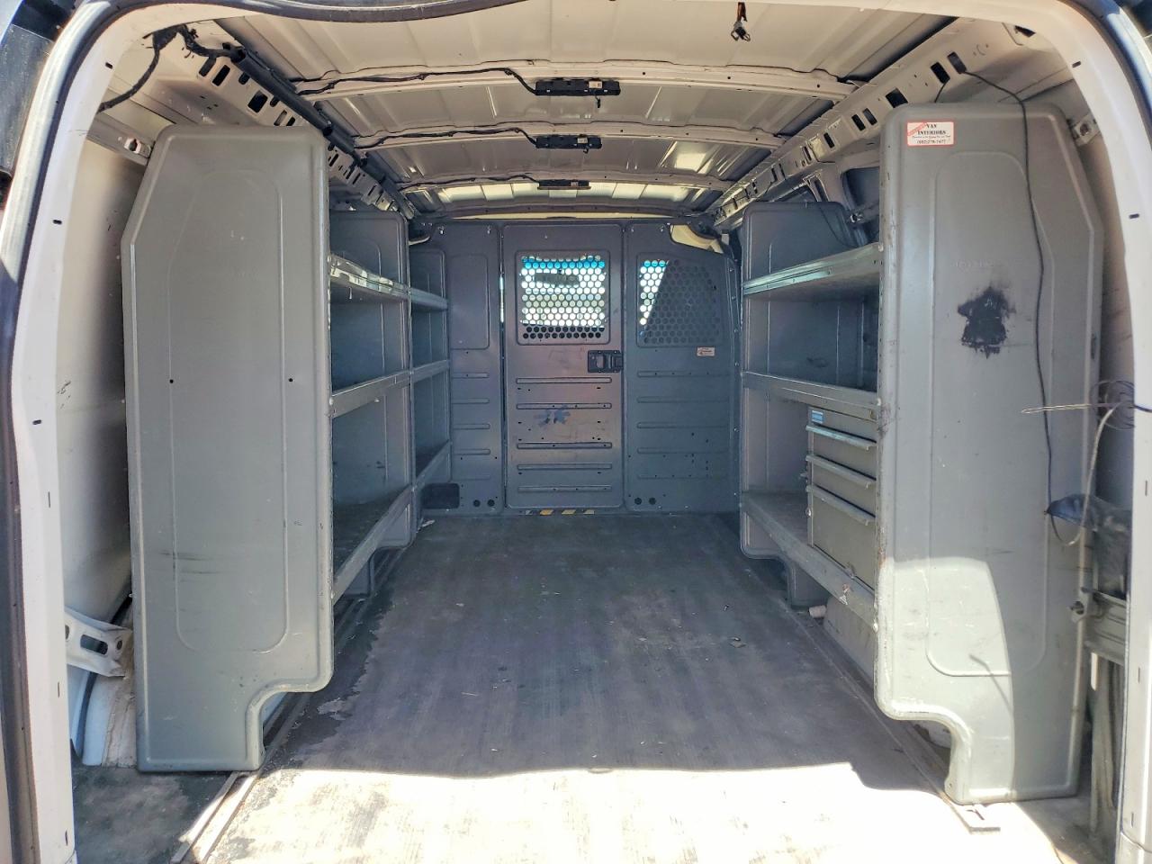 1GCWGAFF5H1295805 · 2017 CHEVROLET EXPRESS G2500 · 10/13