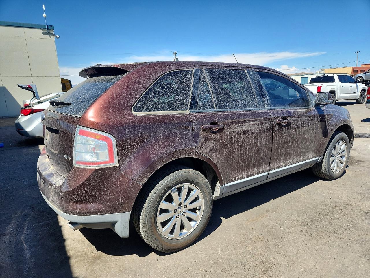 2FMDK3JC5ABA16843 · 2010 FORD EDGE · 3/13