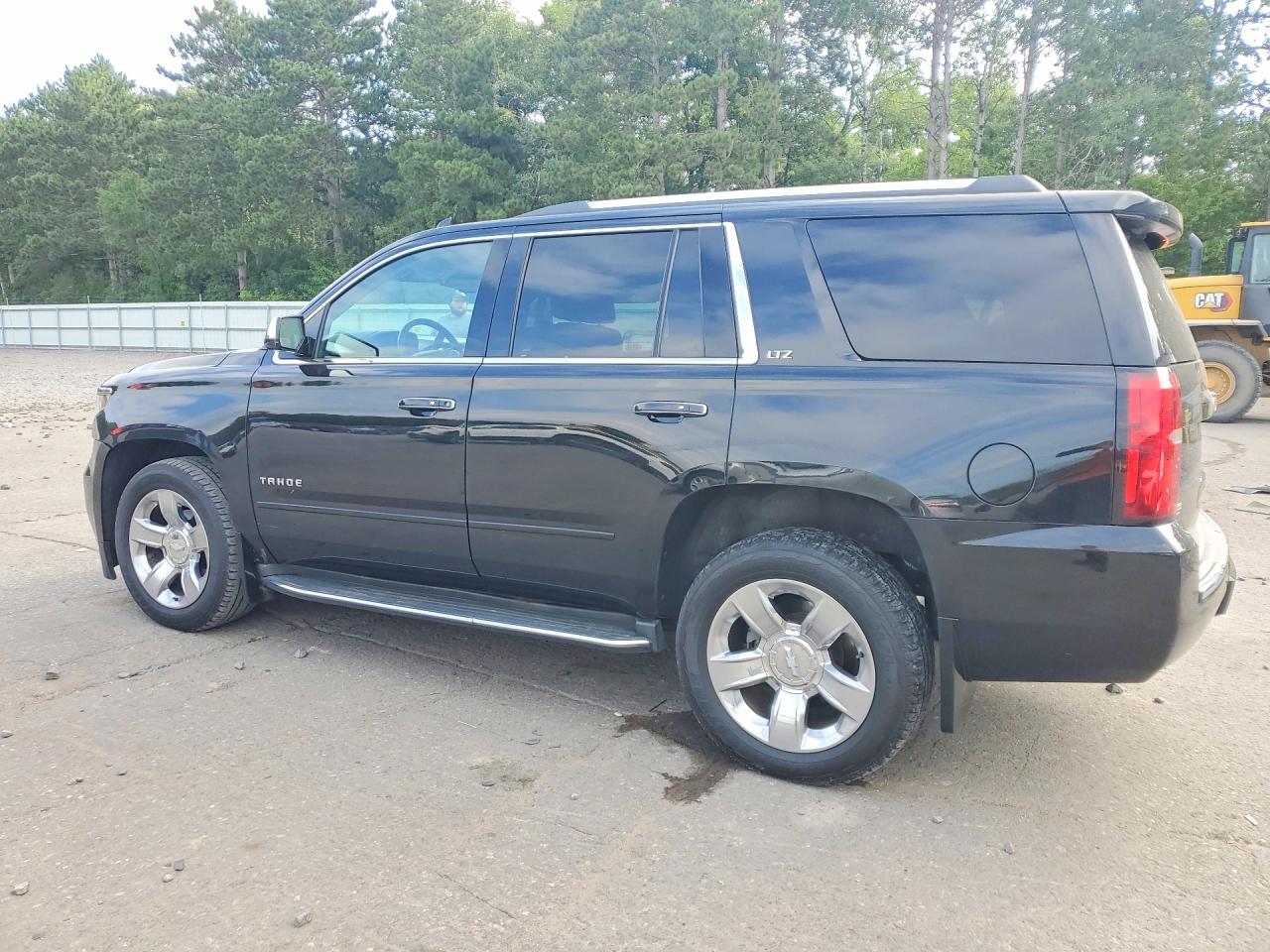 1GNSKCKC0FR686189 · 2015 CHEVROLET TAHOE · 2/13