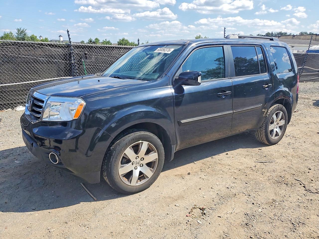 5FNYF4H93FB047853 · 2015 HONDA PILOT