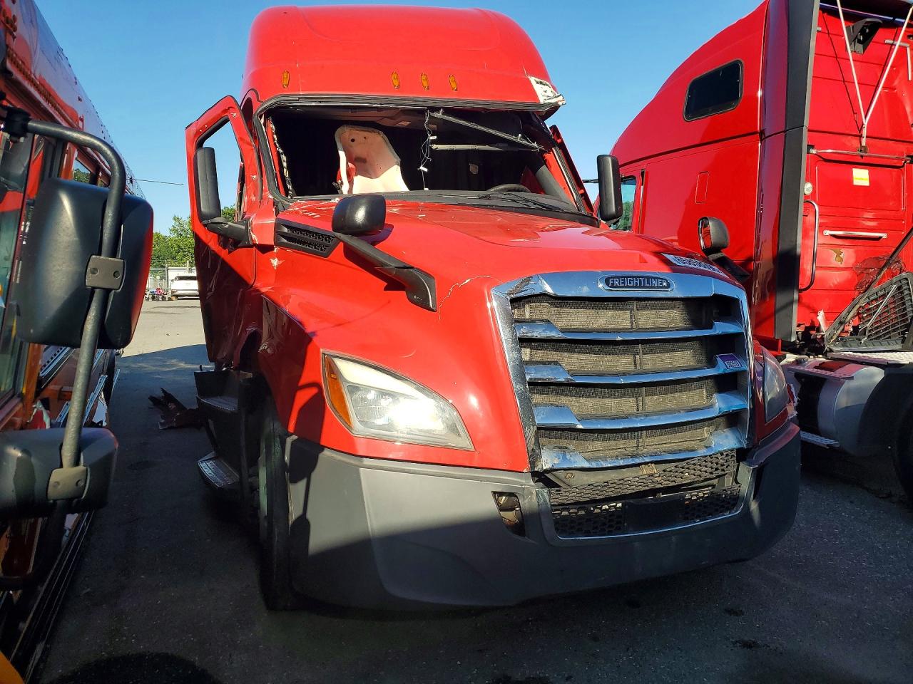 3AKJHHDR2RSUP7221 · 2024 FREIGHTLINER CASCADIA 126 · 4/13