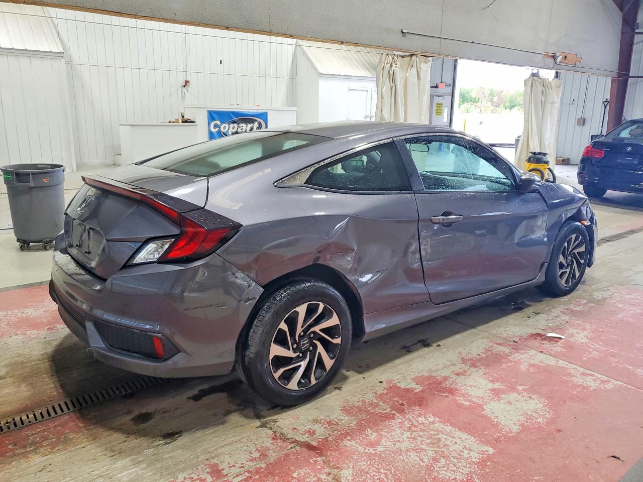 2HGFC4B08GH310961 · 2016 HONDA CIVIC · 3/13