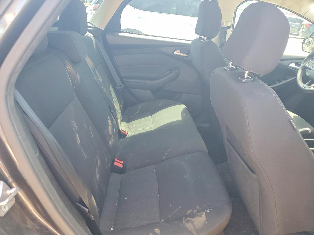 1FADP3K22GL361144 · 2016 FORD FOCUS · 10/12