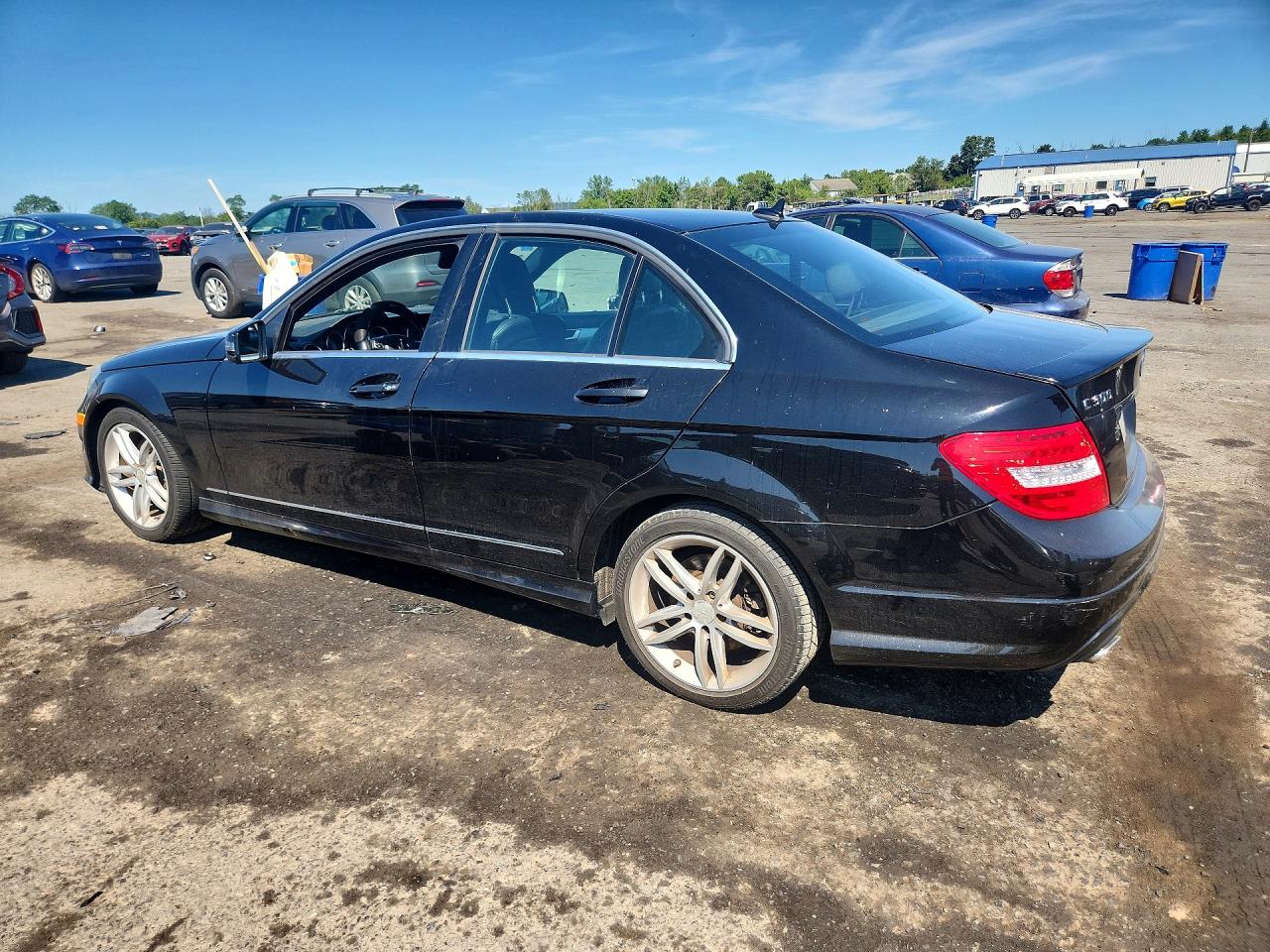WDDGF8ABXEA944410 · 2014 MERCEDES-BENZ C · 2/12