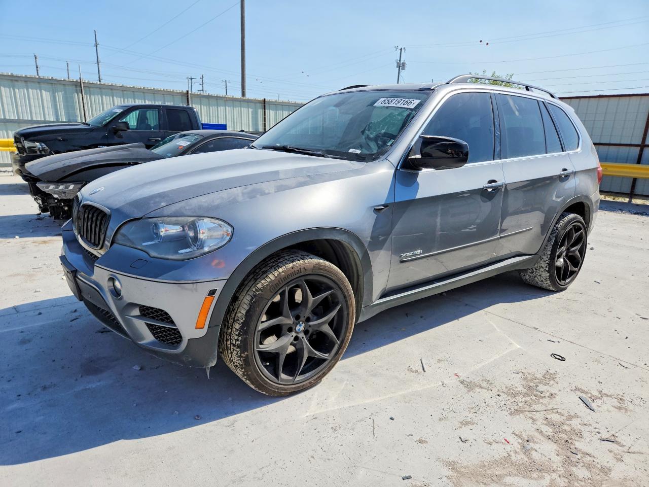 5UXZV8C51D0C16672 · 2013 BMW X5
