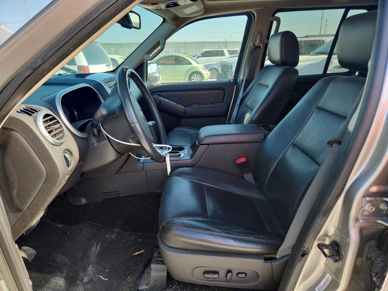 4M2EU38E48UJ17378 · 2008 MERCURY MOUNTAINEER · 7/13