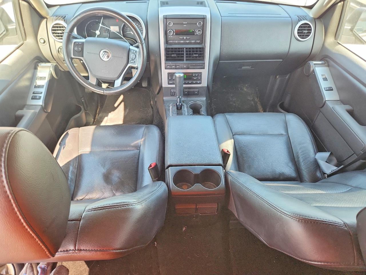 4M2EU38E48UJ17378 · 2008 MERCURY MOUNTAINEER · 8/13
