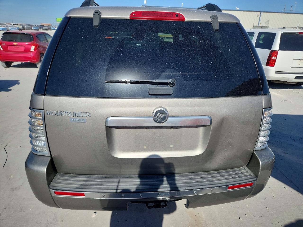 4M2EU38E48UJ17378 · 2008 MERCURY MOUNTAINEER · 6/13