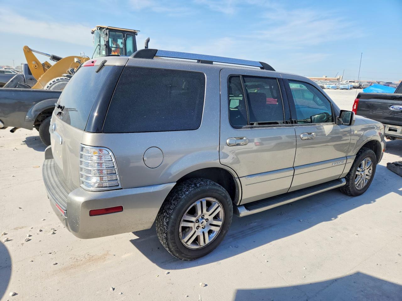 4M2EU38E48UJ17378 · 2008 MERCURY MOUNTAINEER · 3/13