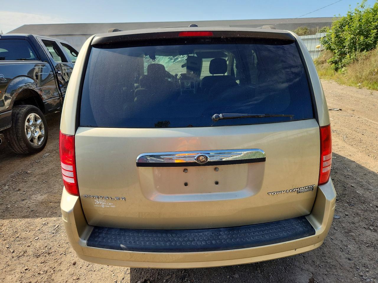 2A4RR5D17AR380808 · 2010 CHRYSLER TOWN & COUNTRY · 6/13