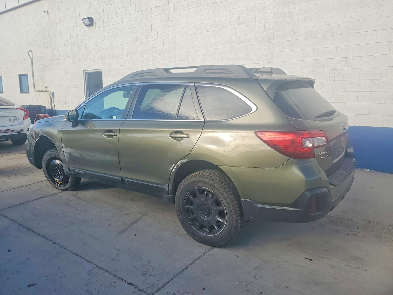 4S4BSAFC9J3355352 · 2018 SUBARU OUTBACK · 2/12