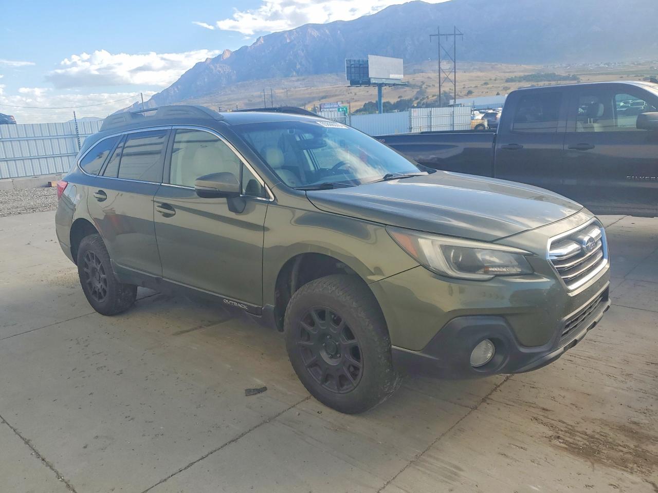4S4BSAFC9J3355352 · 2018 SUBARU OUTBACK · 4/12