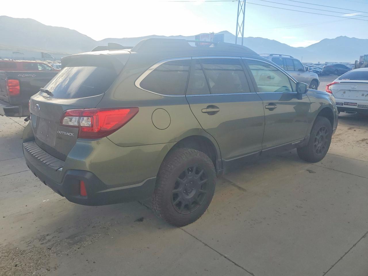 4S4BSAFC9J3355352 · 2018 SUBARU OUTBACK · 3/12