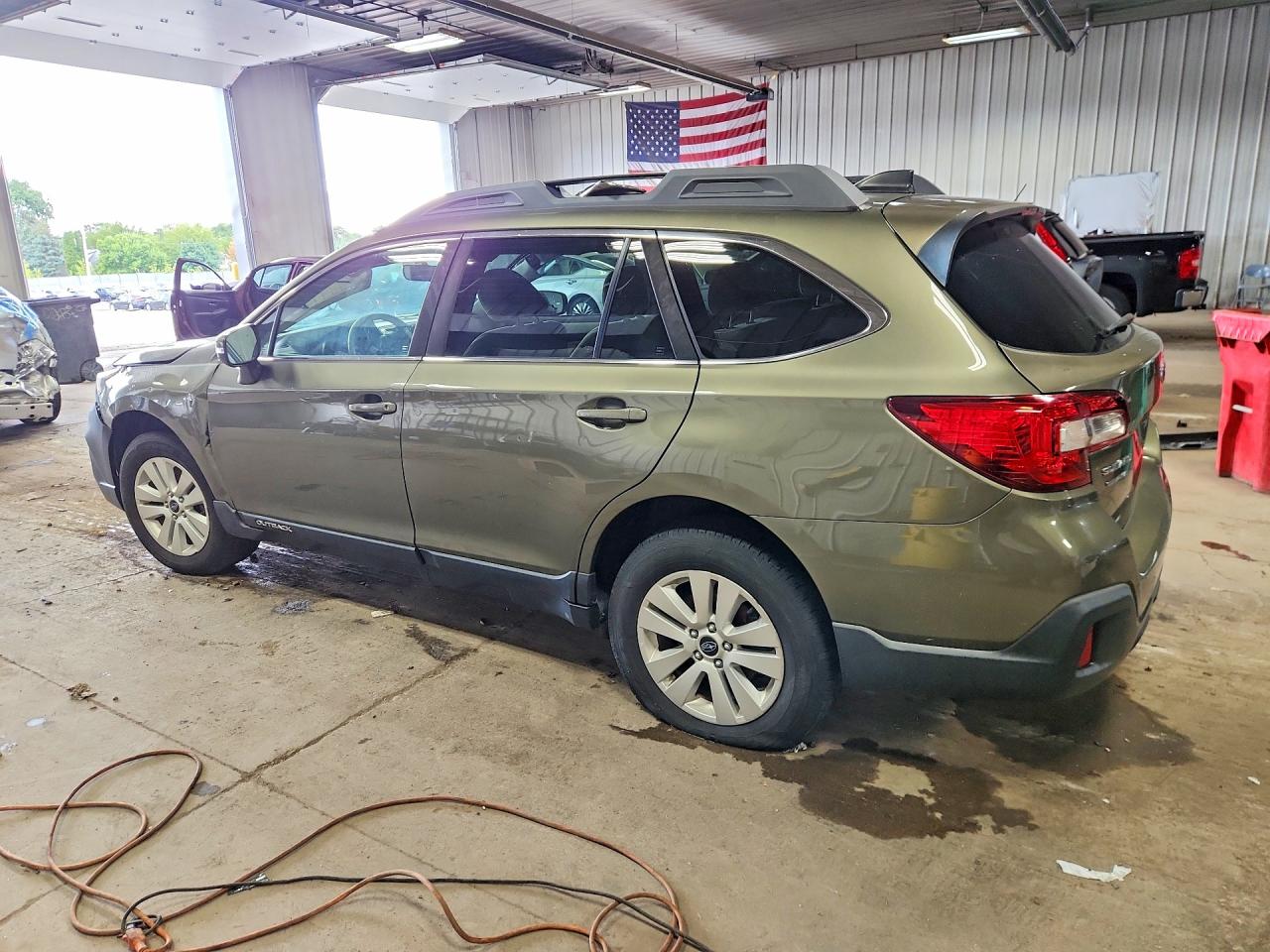 4S4BSAFC7K3361104 · 2019 SUBARU OUTBACK · 2/14
