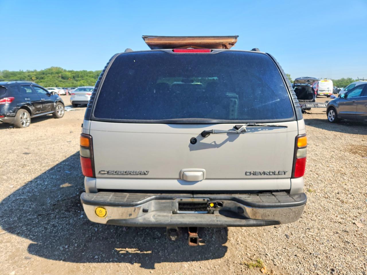 1GNFK16Z65J129885 · 2005 CHEVROLET SUBURBAN · 6/14