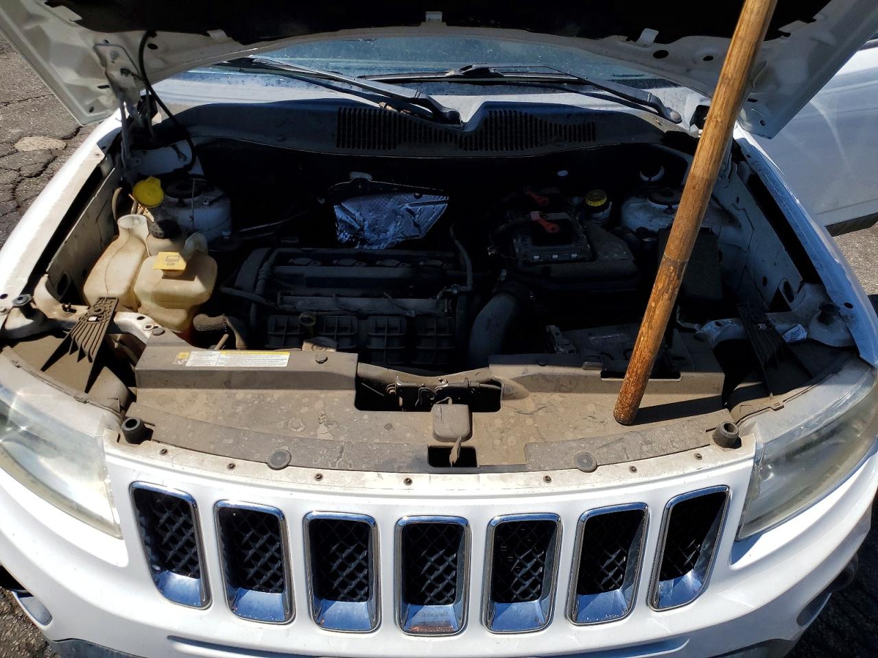 1J4NF1FB0BD173476 · 2011 JEEP COMPASS · 11/12