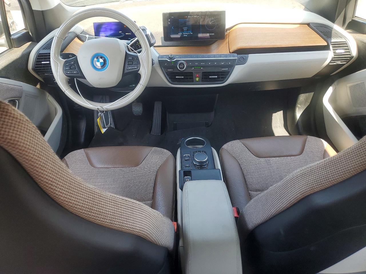 WBY7Z8C52JVB86897 · 2018 BMW I3 · 8/13