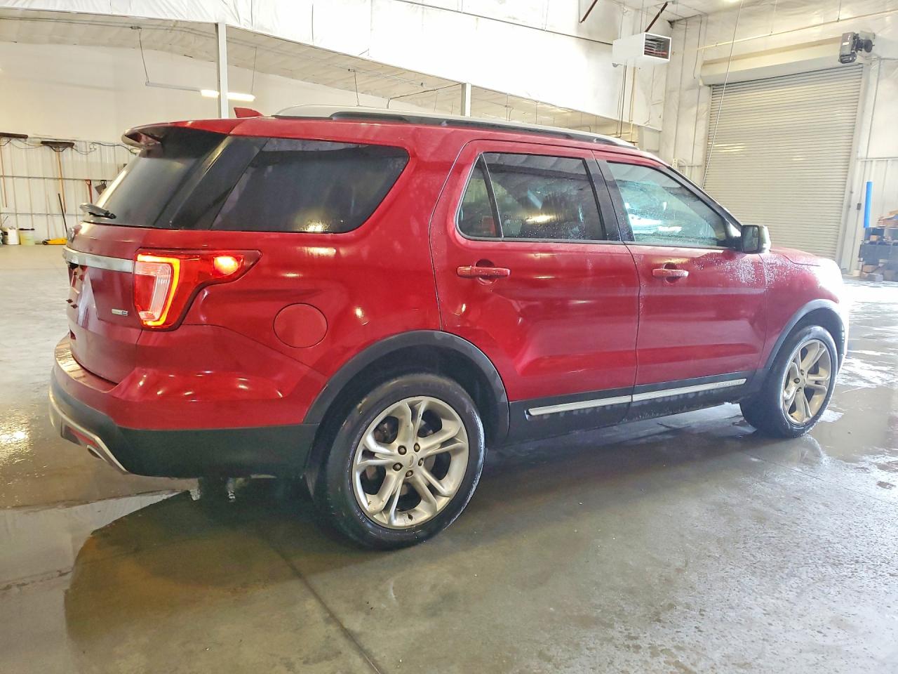 1FM5K8D85GGB45210 · 2016 FORD EXPLORER · 3/13