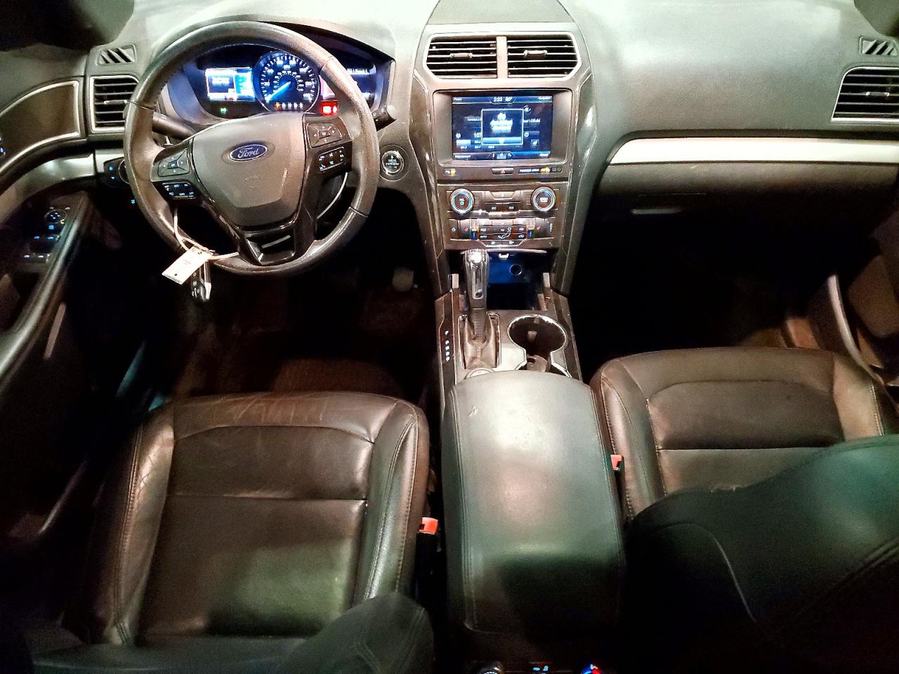 1FM5K8D85GGB45210 · 2016 FORD EXPLORER · 8/13