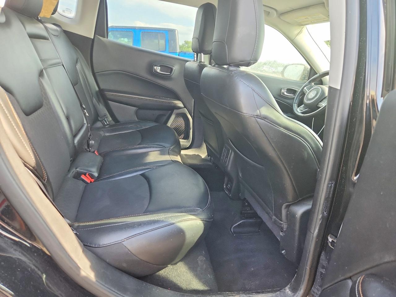 3C4NJDBB1LT124603 · 2020 JEEP COMPASS · 11/13